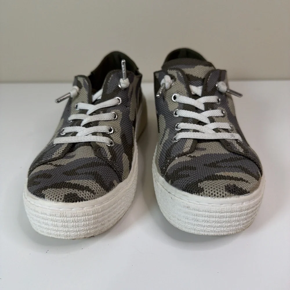 MADDEN NYC Women’s 7.5 Camo Stretch Platform Fashion‎ Shoes Casual Colorful Shoe